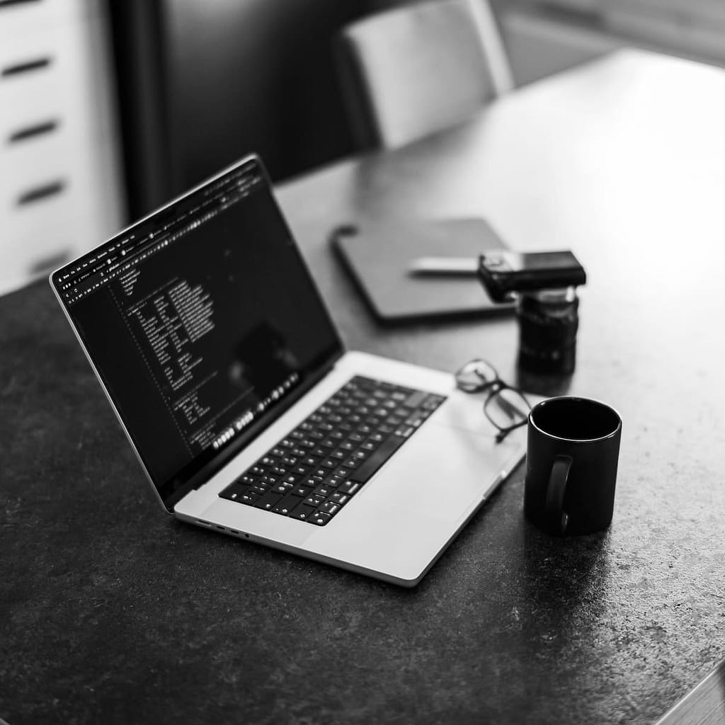 Solution comptable en 2026 : expert comptable, cabinet ou logiciel de comptabilité ? Choisir sa solution comptabkle en tant que PME, TPE ou indépendant change radicalement